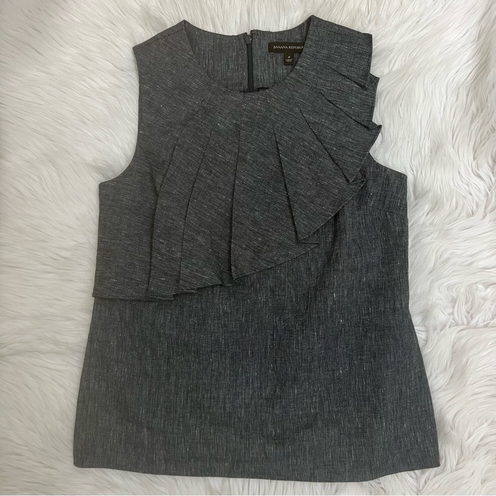 NWOT!! Banana Republic Sleeveless Mia Denim Dark Blue Ruffle Sleeveless Top Sz 4